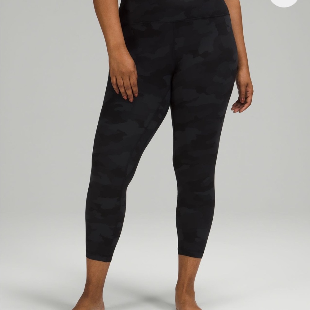 Lululemon Aling Camo